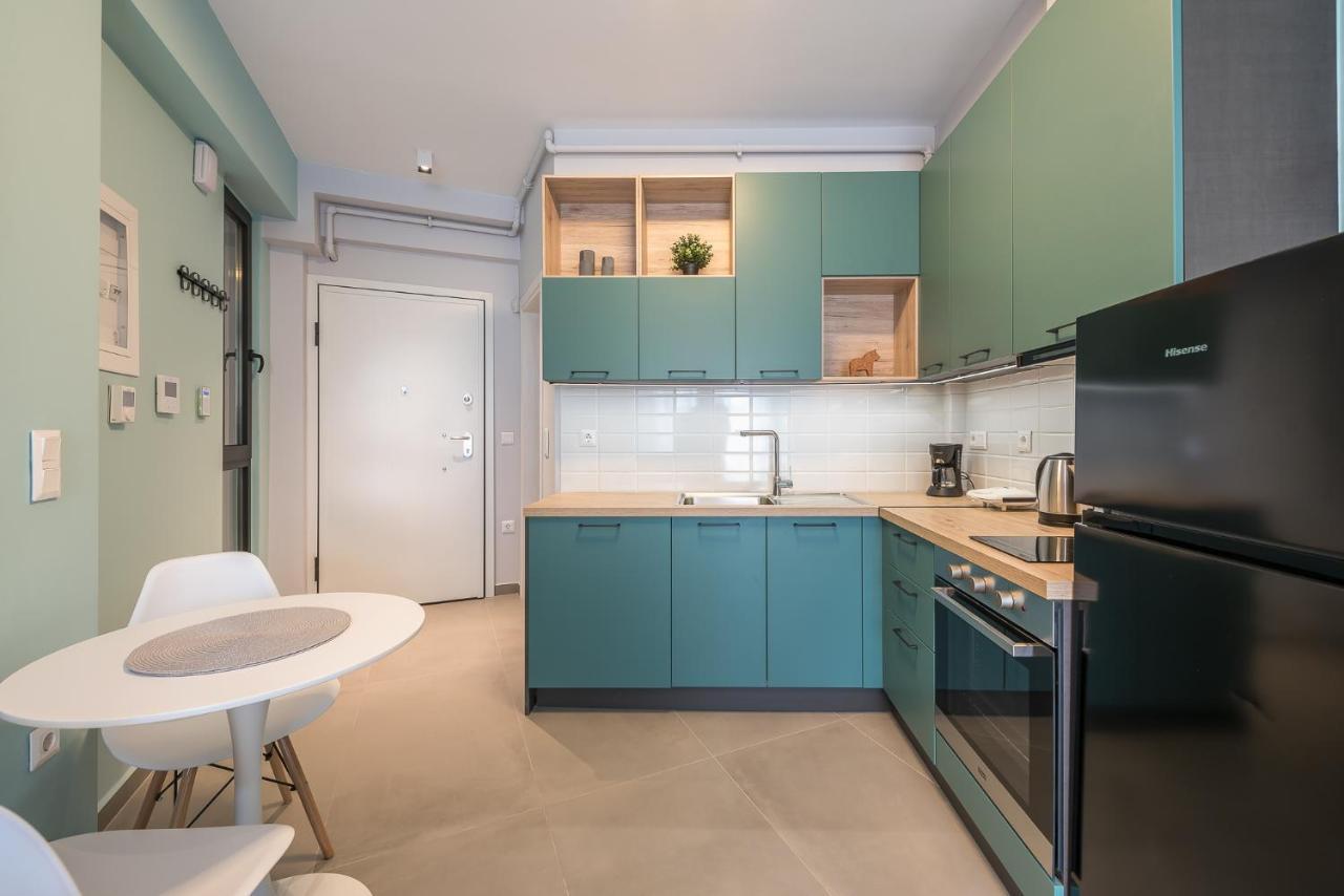 Stylish Urban Suites Atene Esterno foto