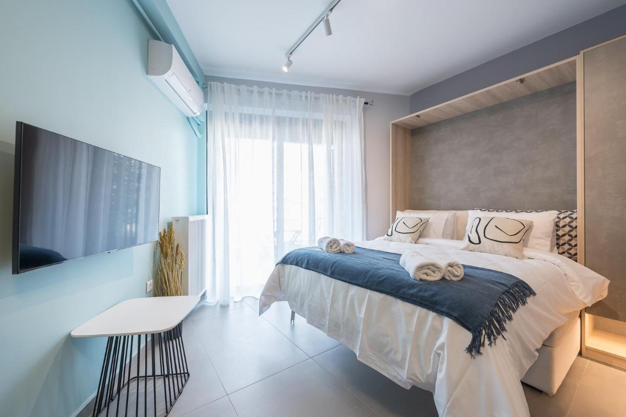 Stylish Urban Suites Atene Esterno foto