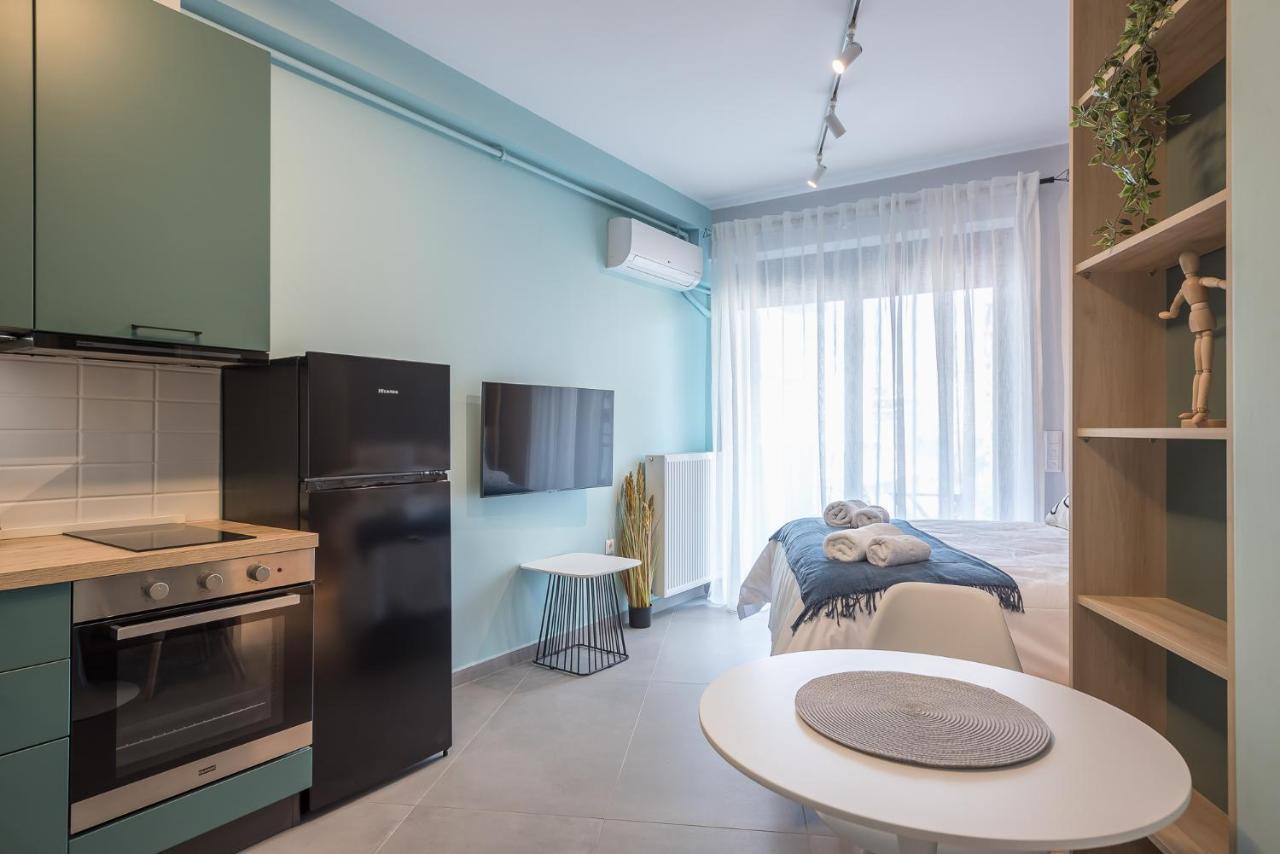Stylish Urban Suites Atene Esterno foto