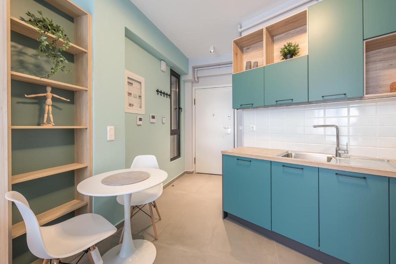 Stylish Urban Suites Atene Esterno foto