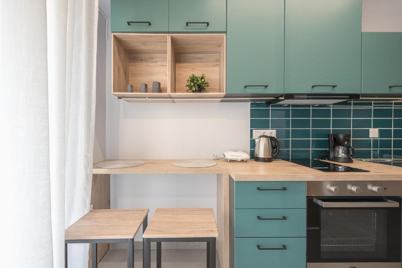 Stylish Urban Suites Atene Esterno foto