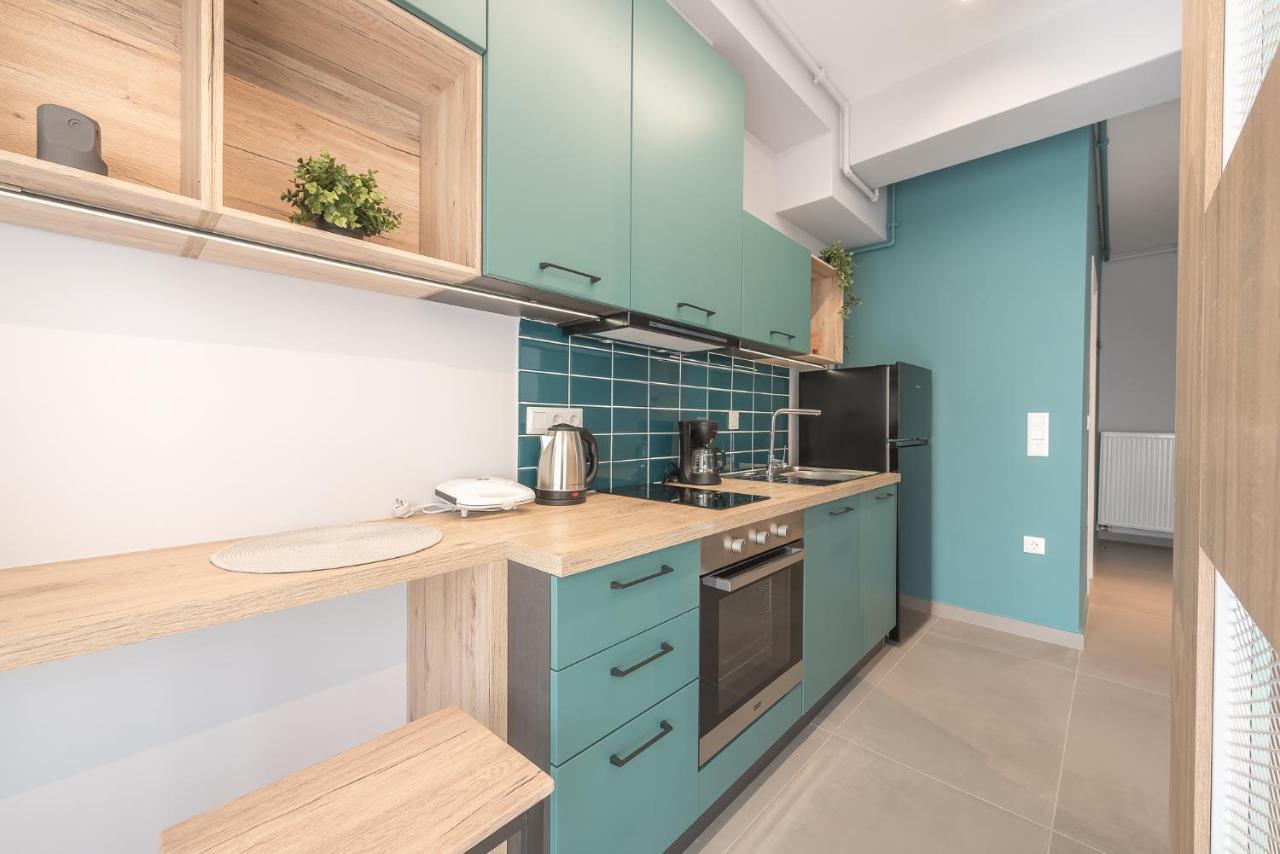 Stylish Urban Suites Atene Esterno foto